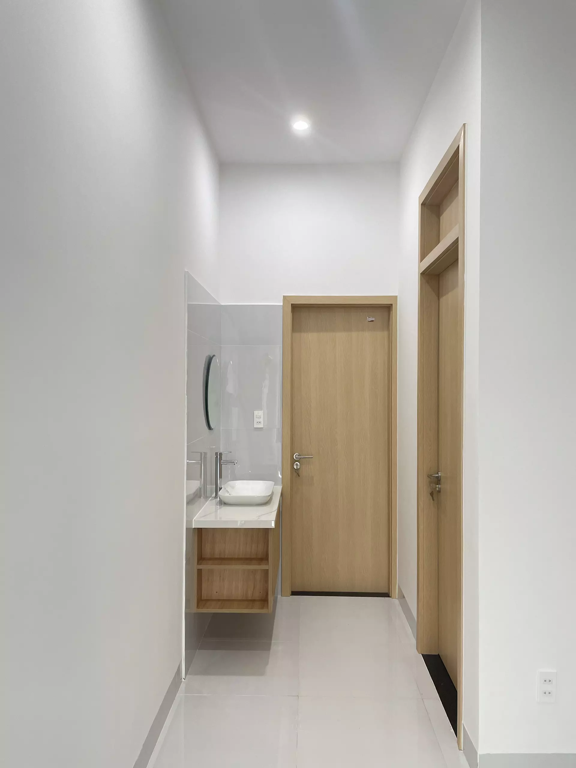 Cửa nhựa composite vượt trội với khả năng chống nước tốt
